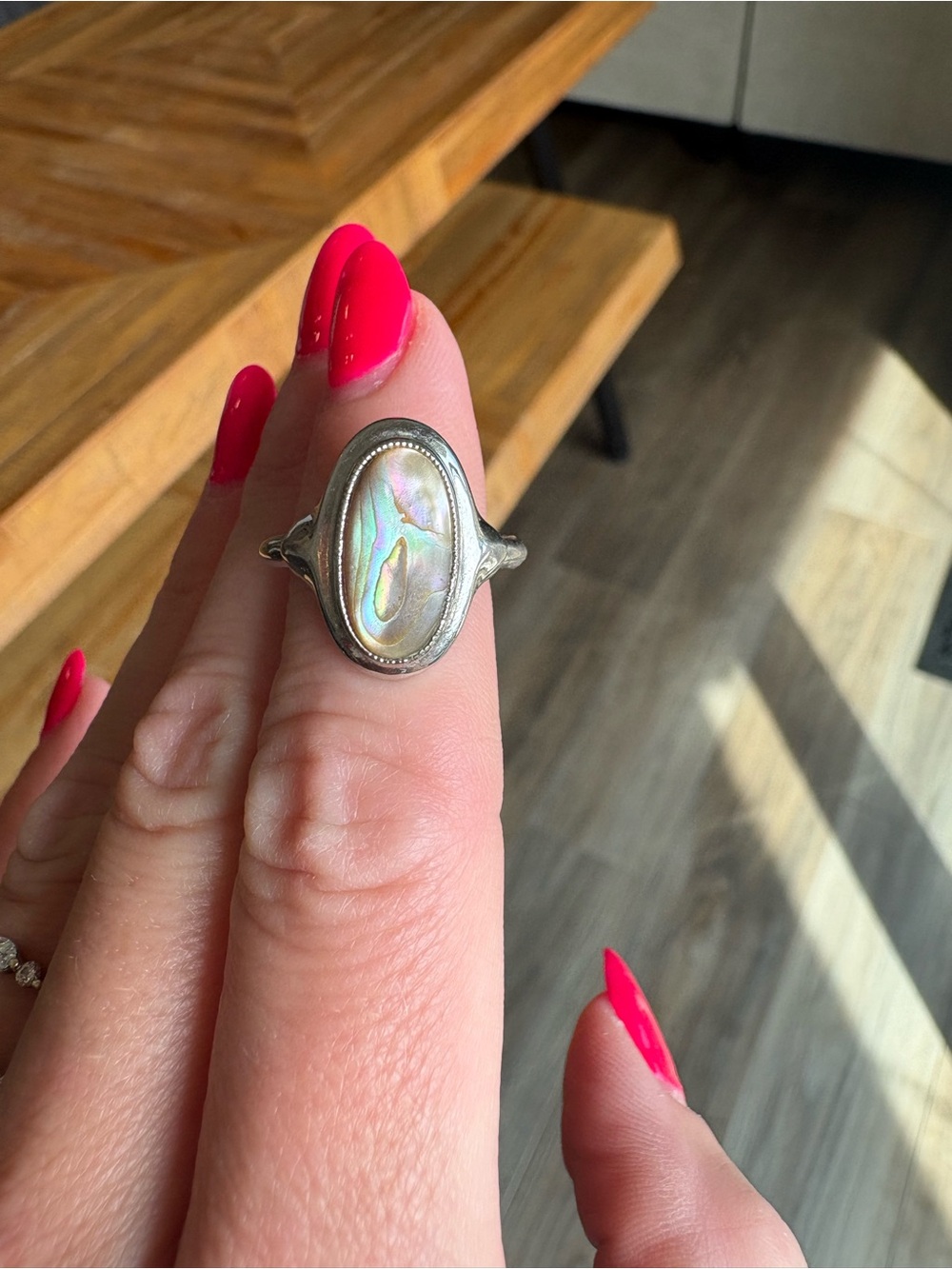 Vintage Avon Silver Abalone Oval Ring